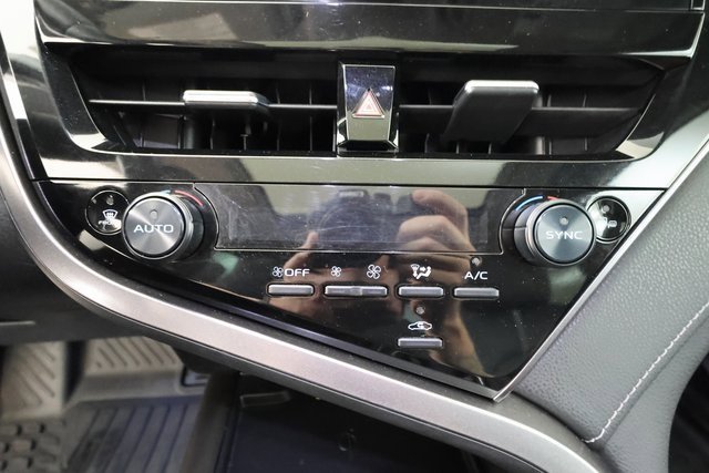 2022 Toyota Camry XSE photo 15