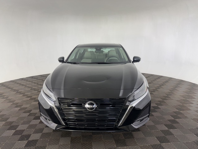2024 Nissan Altima 2.5 SL photo 2