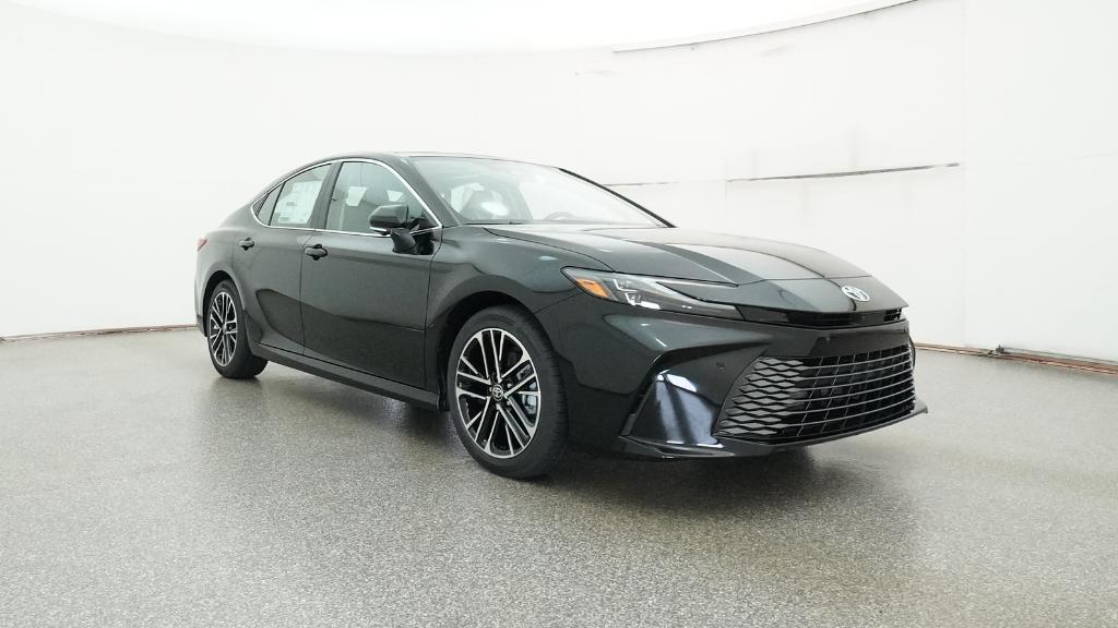 2025 Toyota Camry XLE photo 28