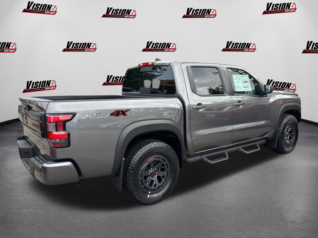 2025 Nissan Frontier PRO-4X photo 4