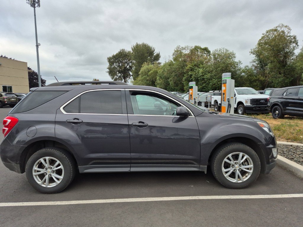2016 Chevrolet Equinox LT photo 3