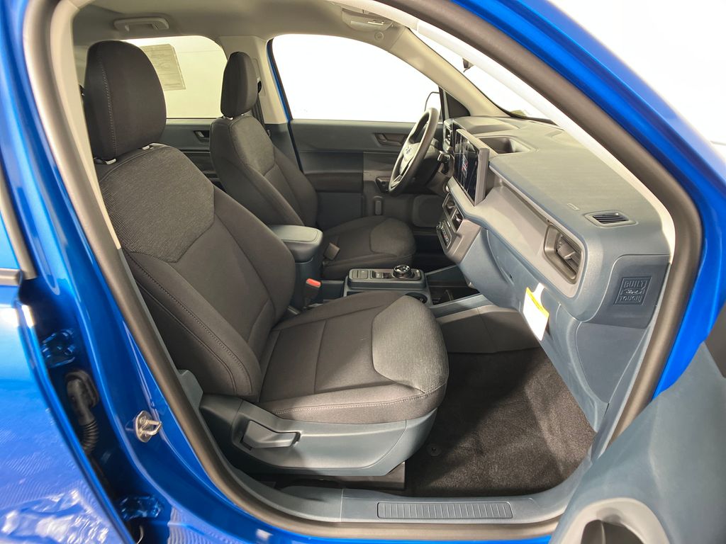 2025 Ford Maverick XL photo 4
