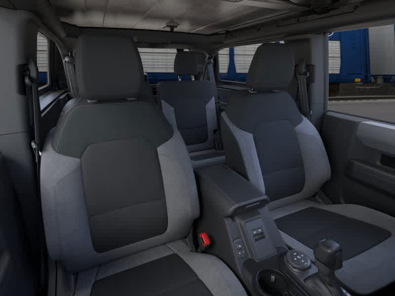 2025 Ford Bronco Base photo 9
