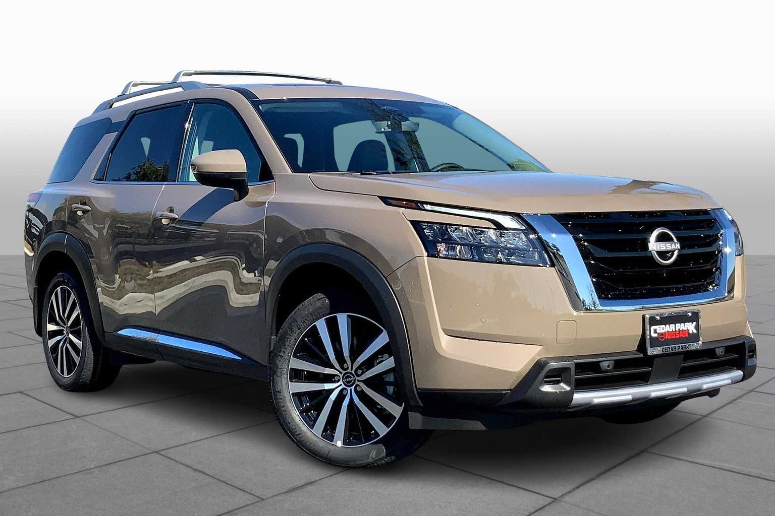 2025 Nissan Pathfinder Platinum photo 2