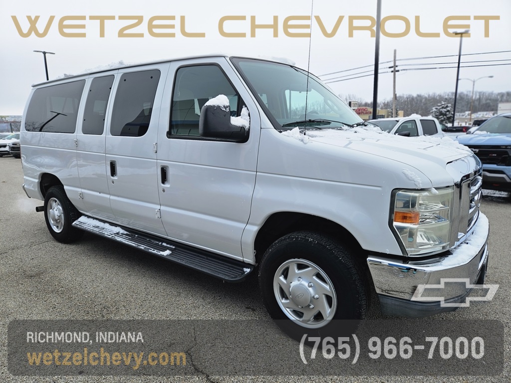 2010 Ford E-Series Econoline Wagon XLT's photo