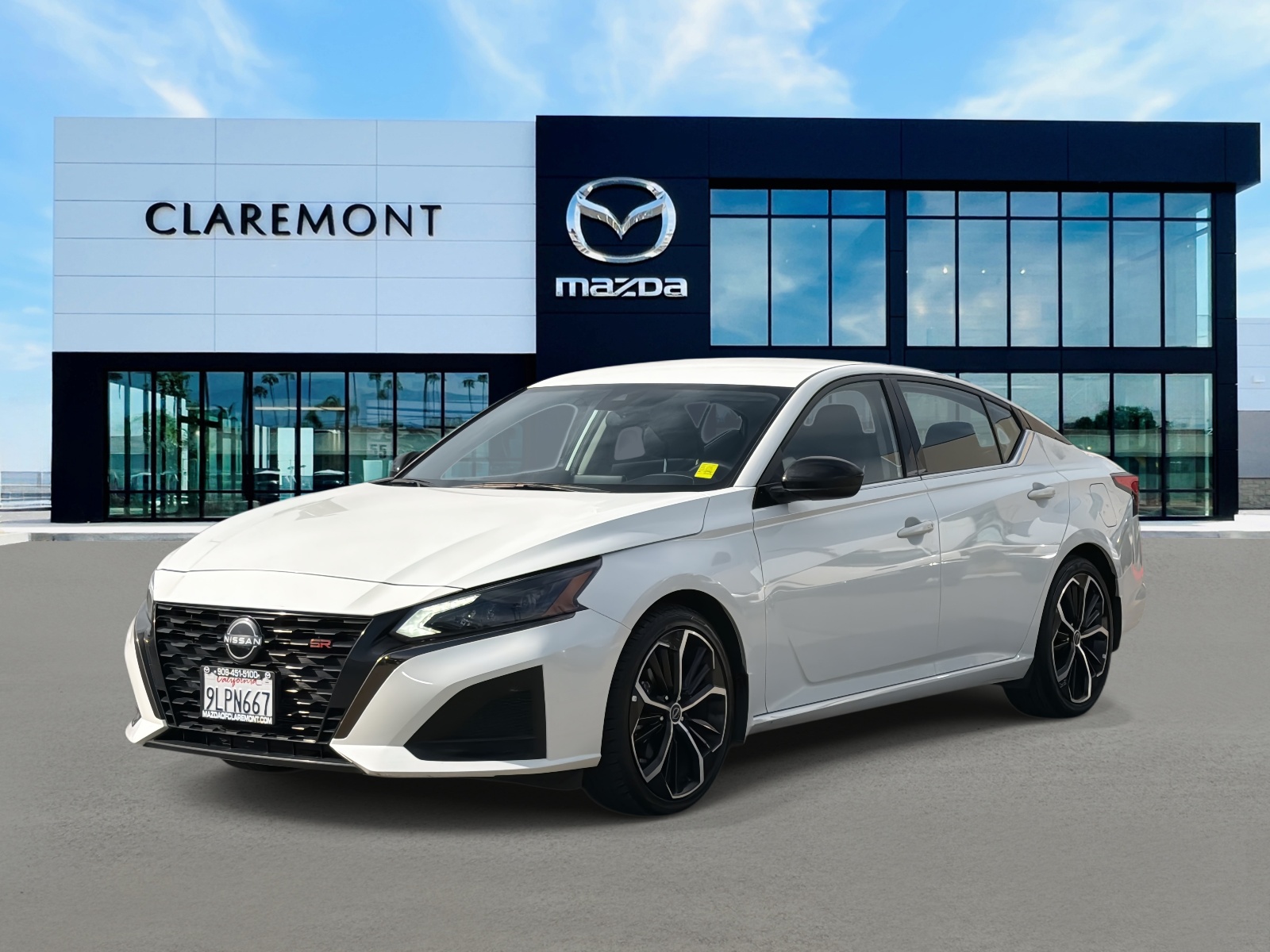 2024 Nissan Altima 2.5 SR photo 3