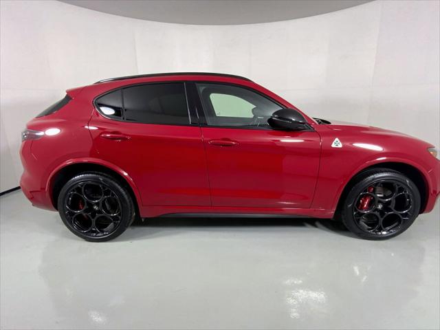 2024 Alfa Romeo Stelvio Quadrifoglio photo 3