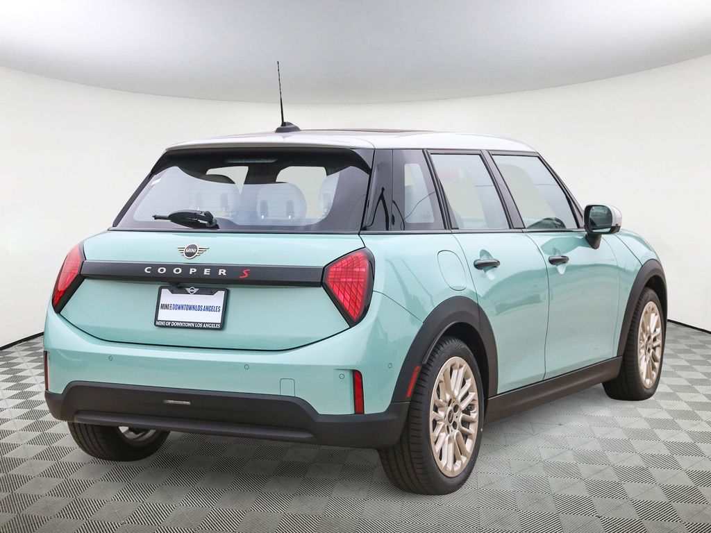 2026 Mini Cooper 4 Door Hardtop S Iconic photo 4