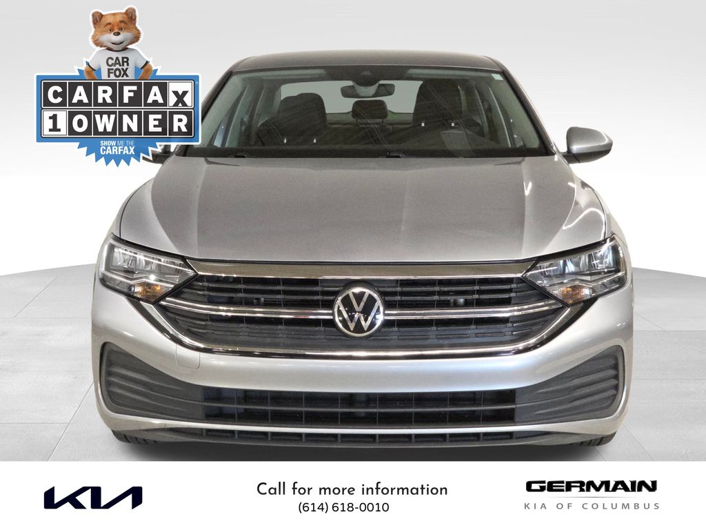 2022 Volkswagen Jetta 1.5T SE photo 2