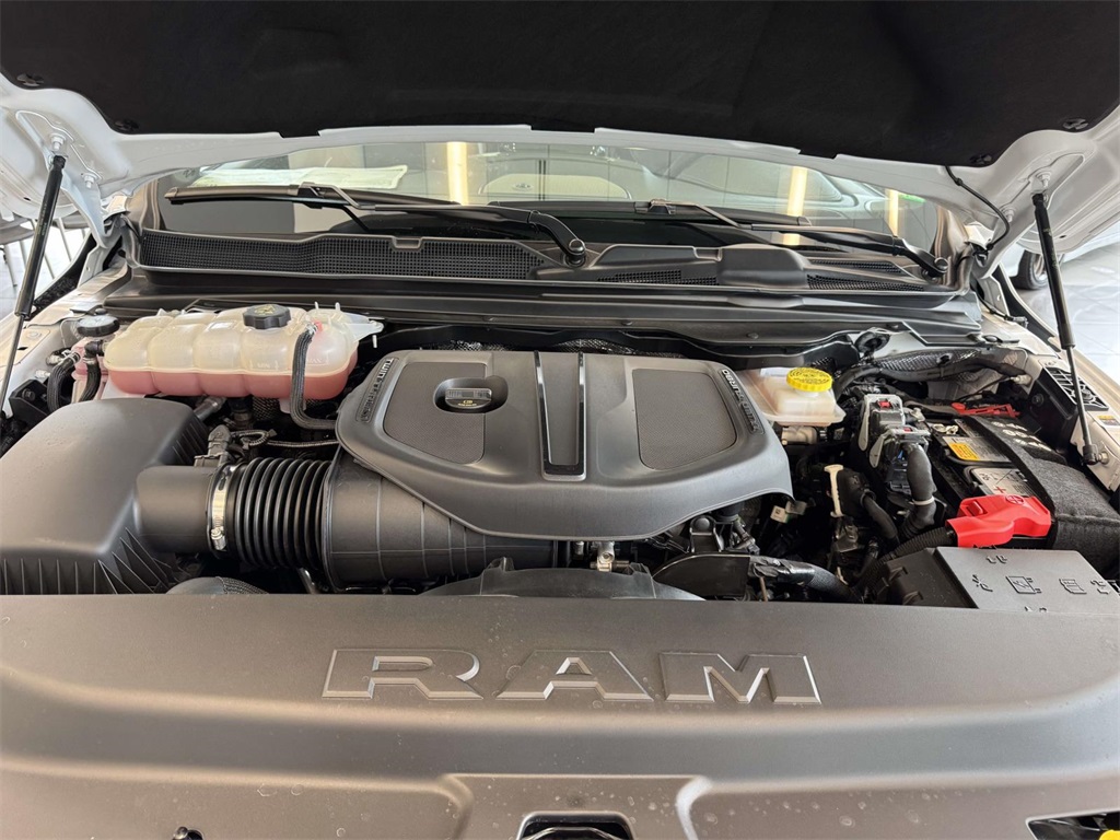 2025 Ram 1500 Laramie photo 13