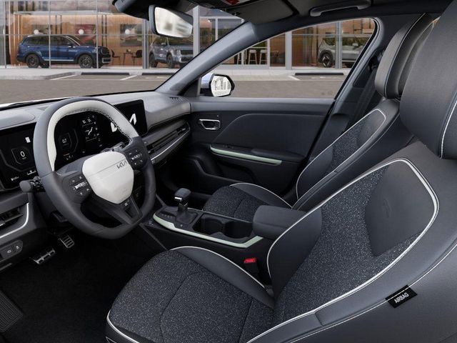 2025 Kia K4 GT-Line photo 17