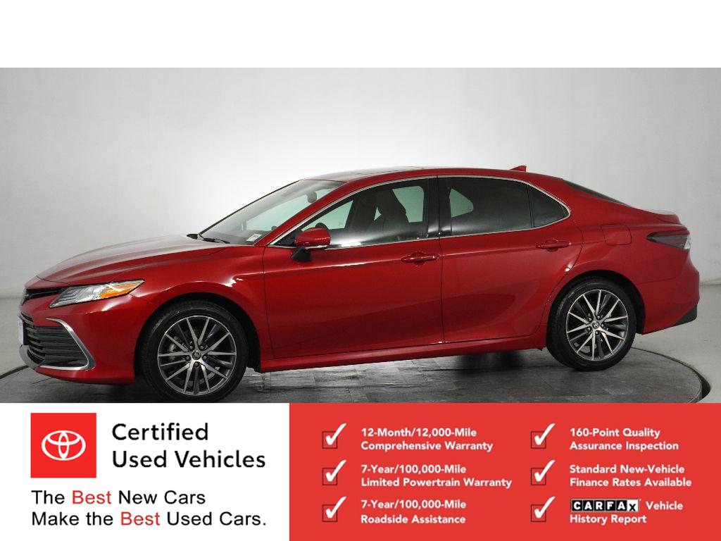 2024 Toyota Camry Hybrid XLE photo 6