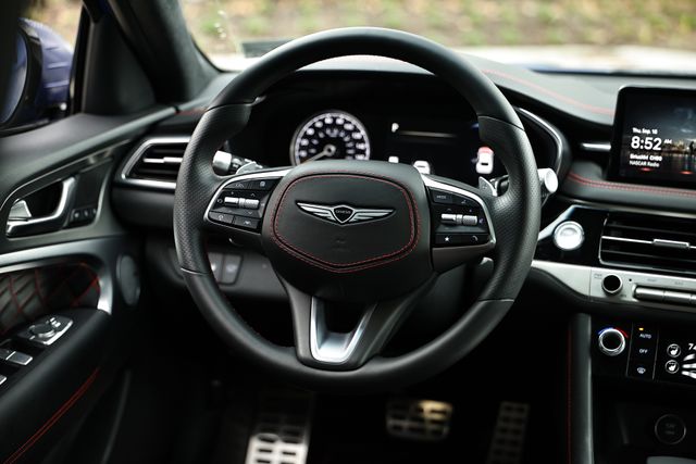 2025 Genesis G70 3.3T Sport Advanced photo 29