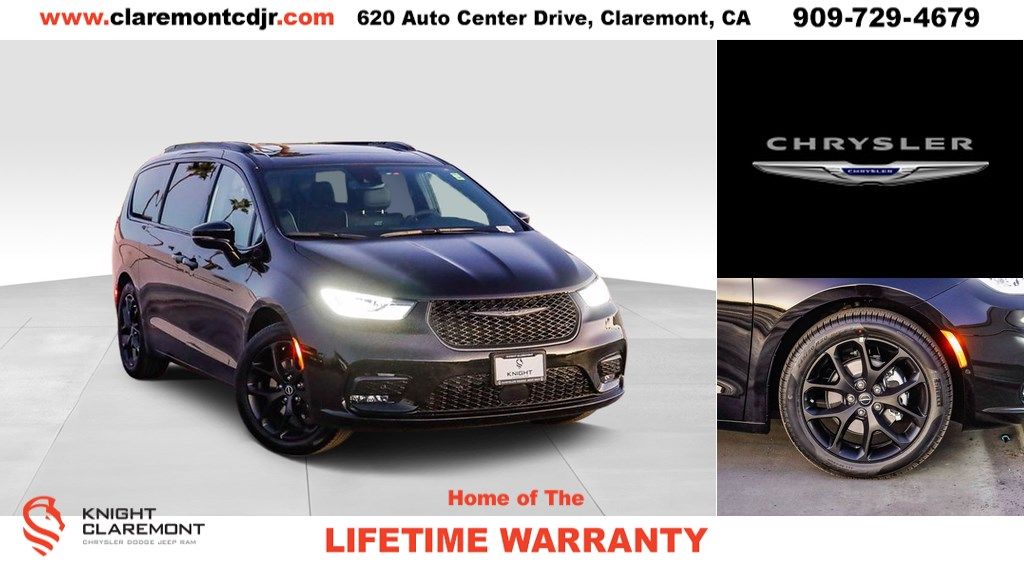 2026 Chrysler Pacifica Limited's photo