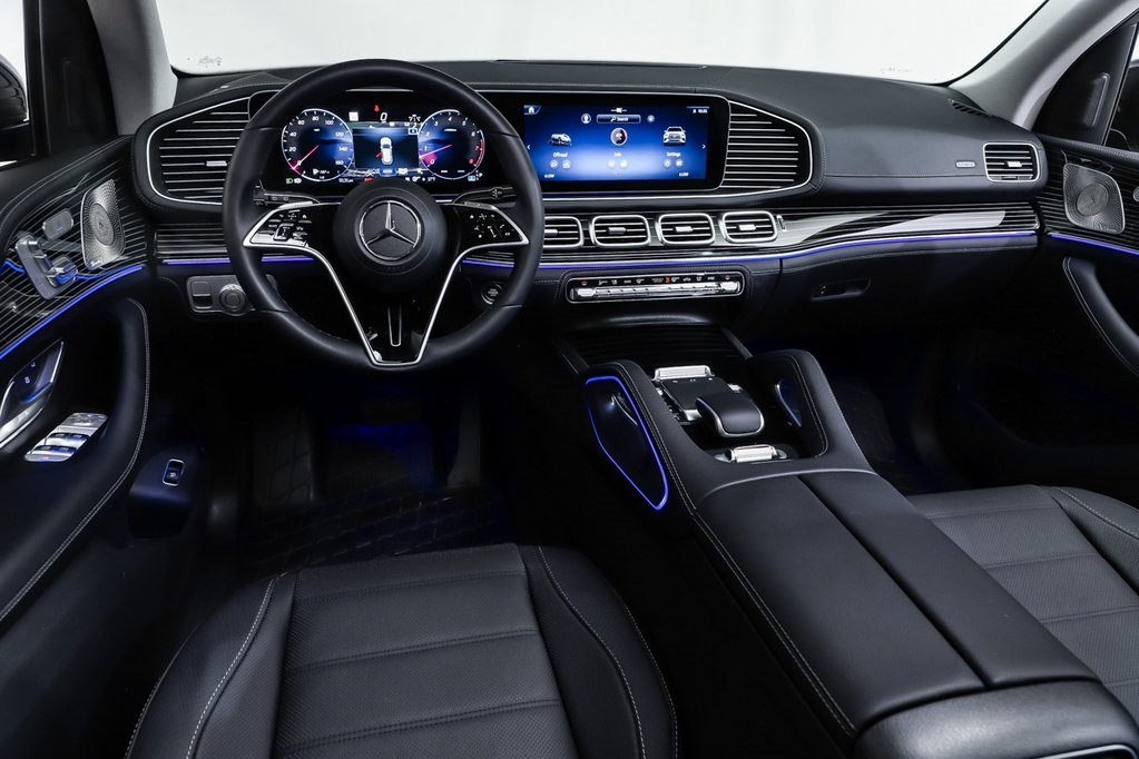 2025 Mercedes Benz GLE 580 4MATIC photo 4