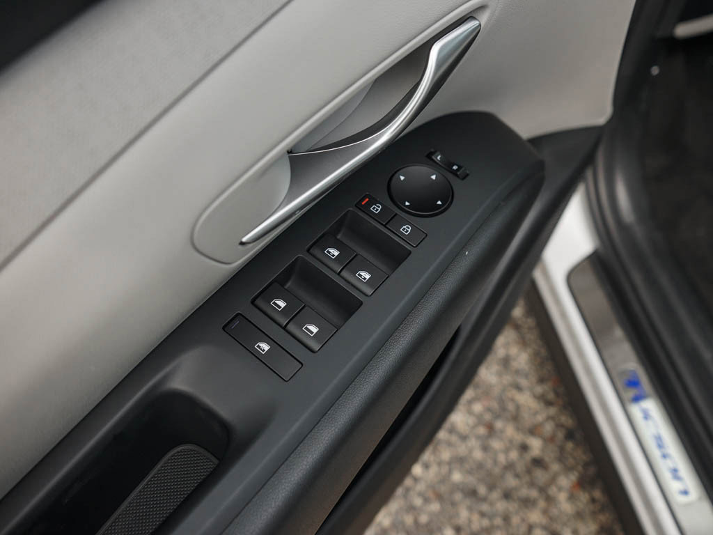 2025 Hyundai Tucson SEL Convenience photo 18