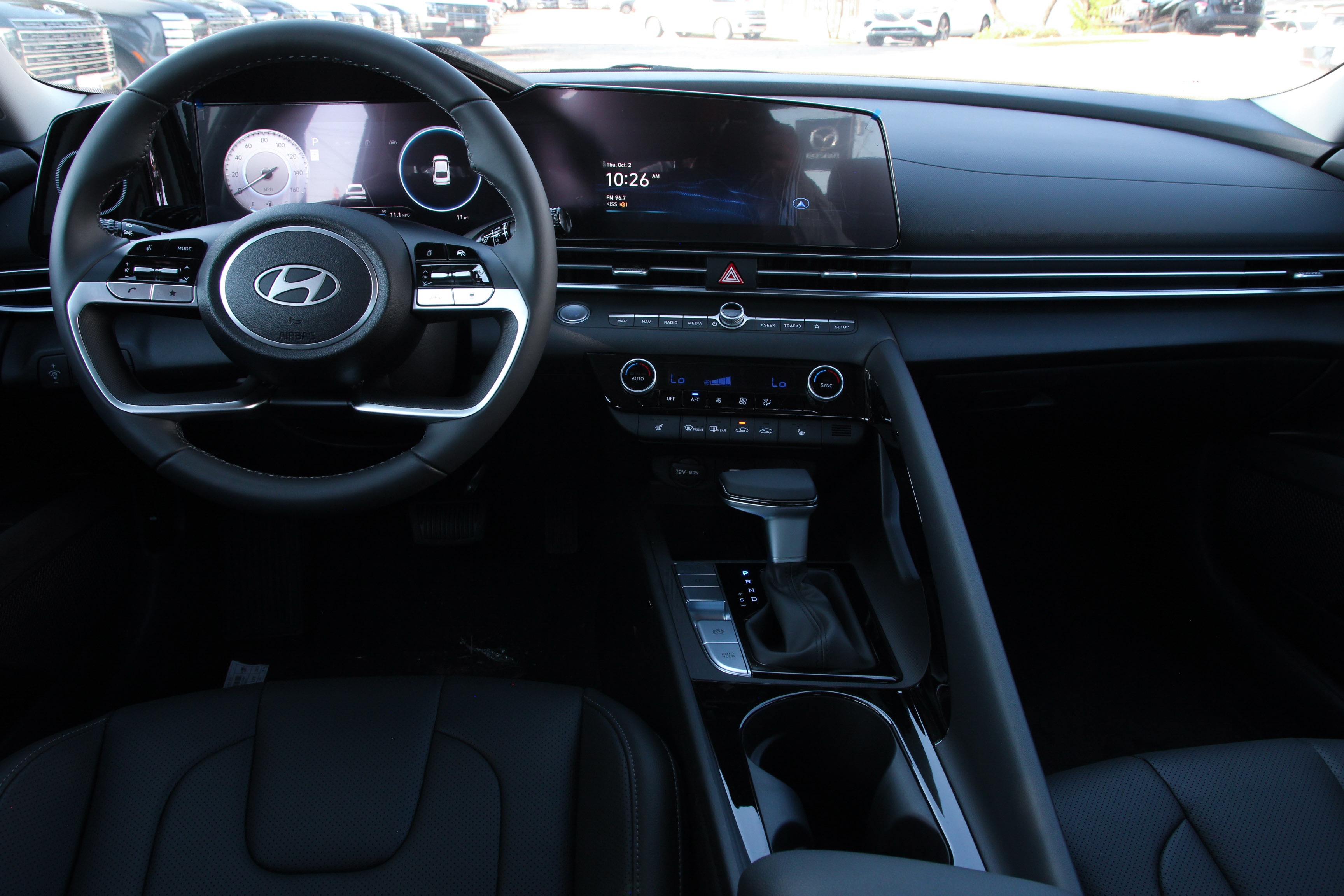 2025 Hyundai Elantra Limited photo 13