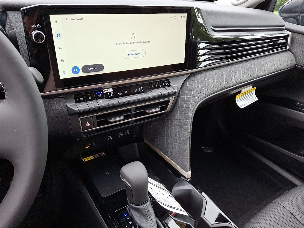 2025 Toyota Camry XLE photo 16