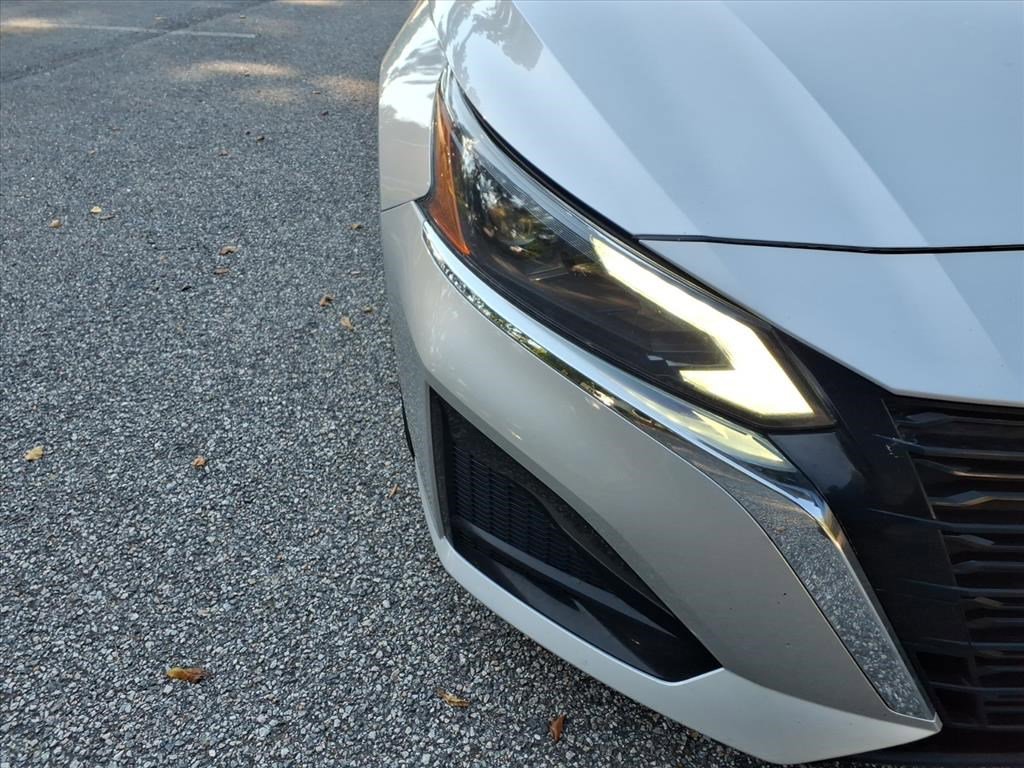 2023 Nissan Altima 2.5 SV photo 3