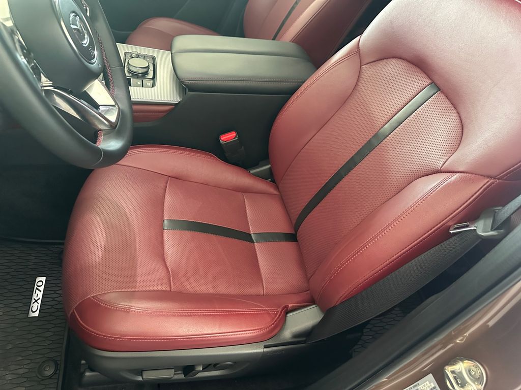 2025 Mazda CX-70 Premium Plus photo 8