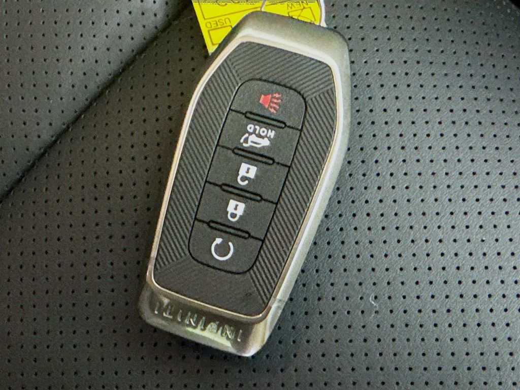 2026 Infiniti QX60 Luxe photo 32
