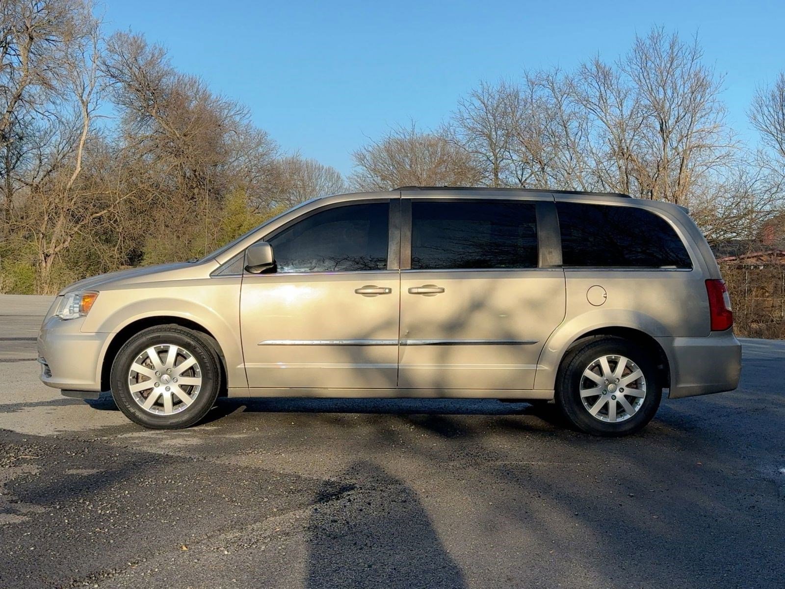 Used 2012 Chrysler Town & Country Touring with VIN 2C4RC1BG2CR401641 for sale in Bonham, TX