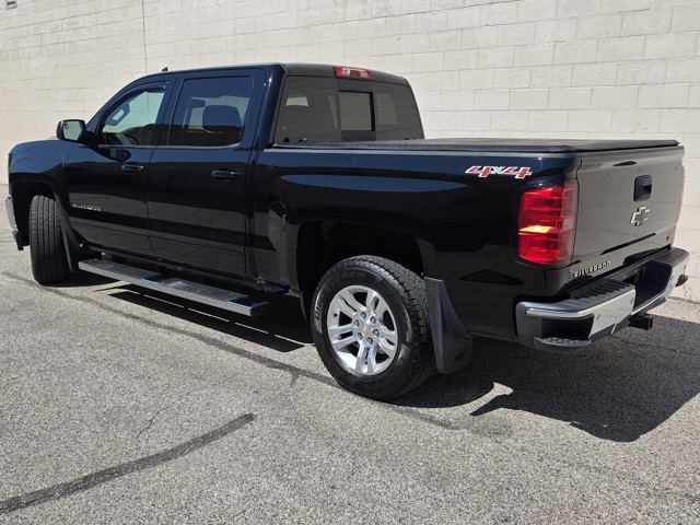 2017 Chevrolet Silverado 1500 LT photo 3