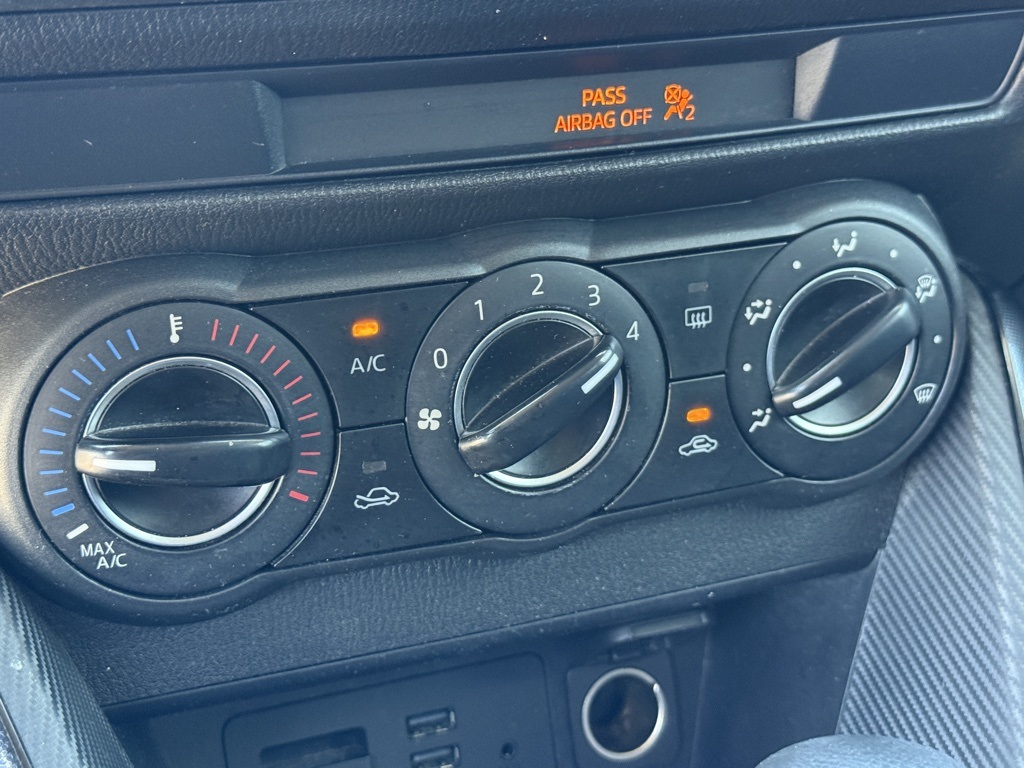 2017 Toyota Yaris iA Base photo 24