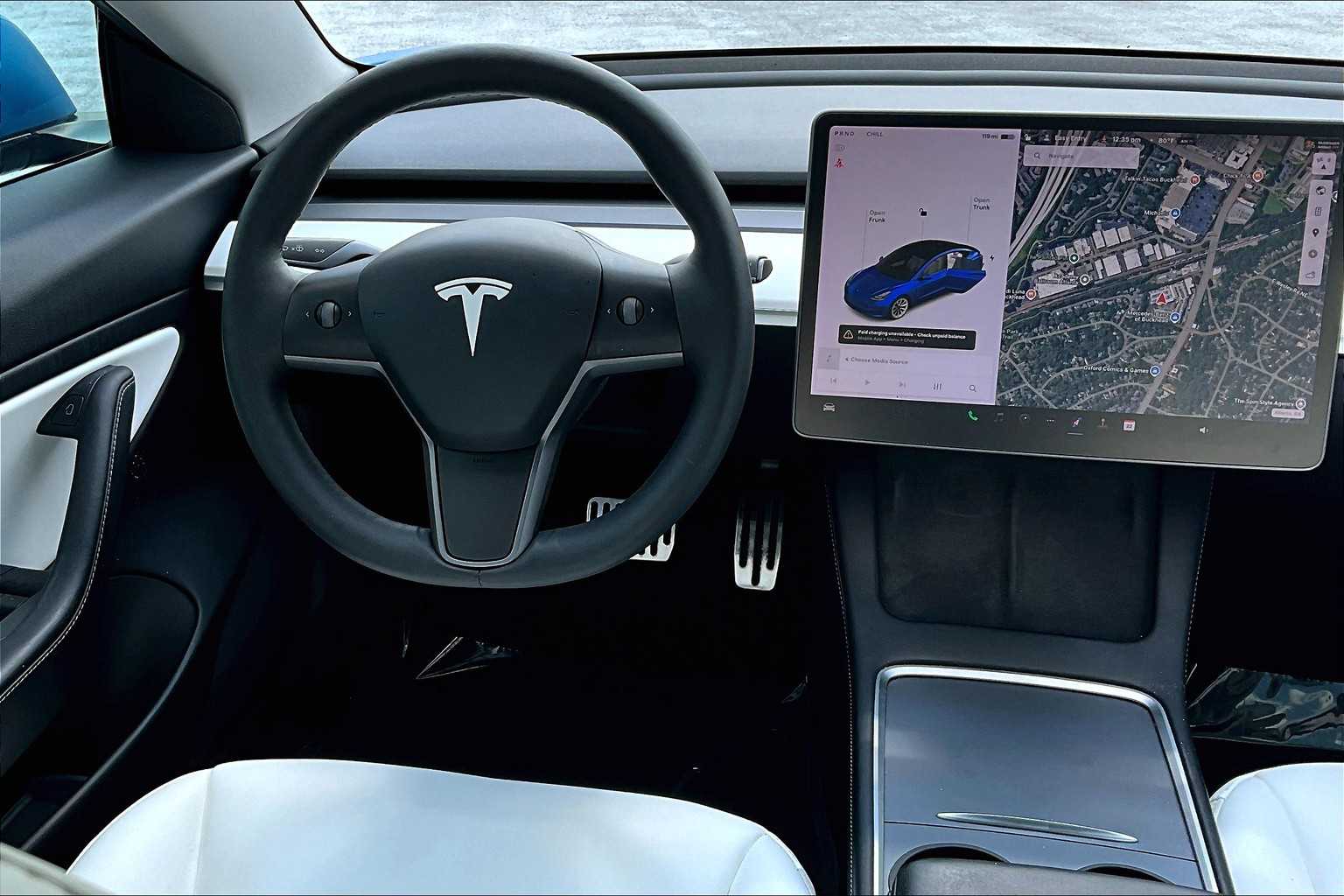 2021 Tesla Model 3 Standard Range Plus photo 5