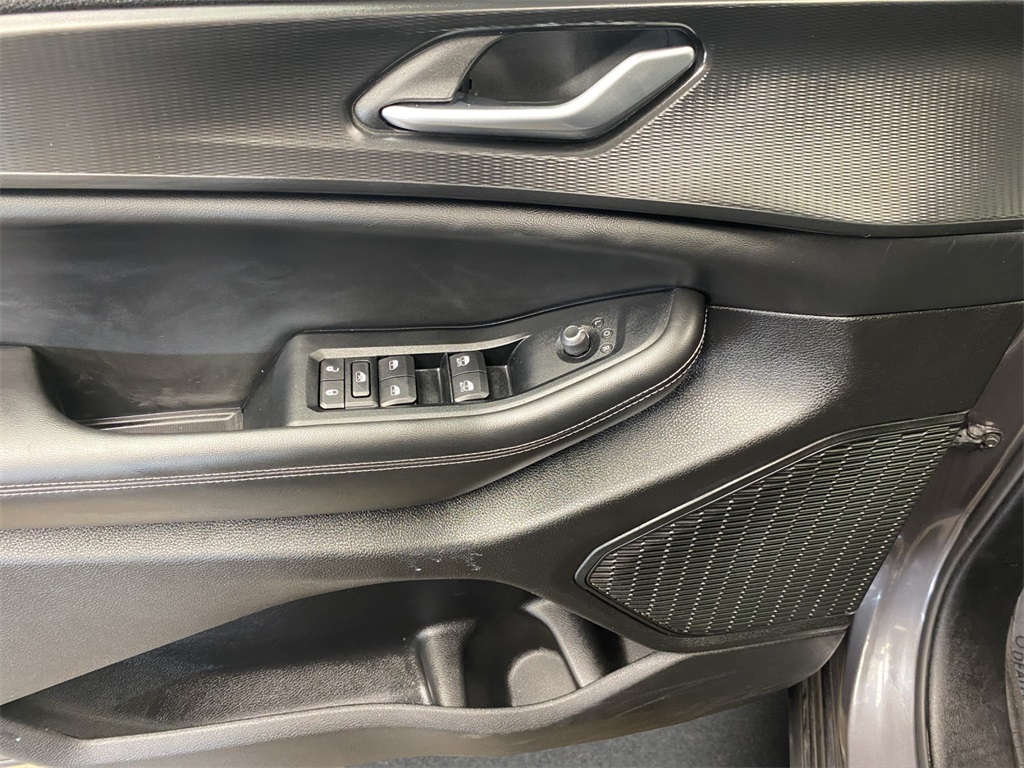 2023 Jeep Grand Cherokee Laredo photo 8