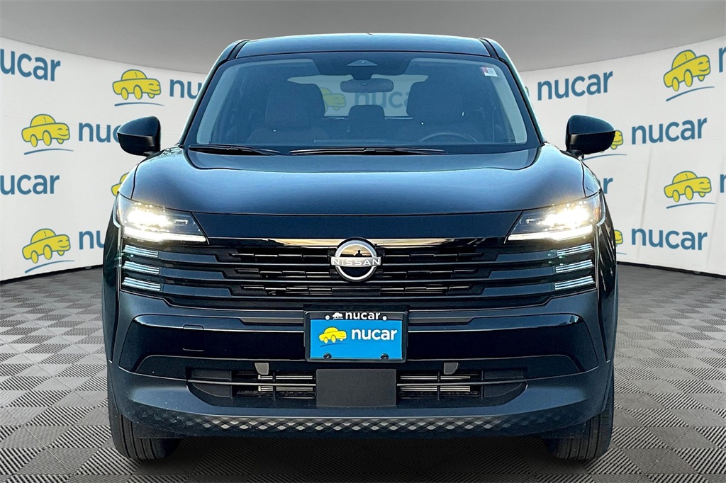 2025 Nissan Kicks S photo 2