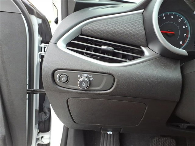 2022 Chevrolet Malibu 1LT photo 10
