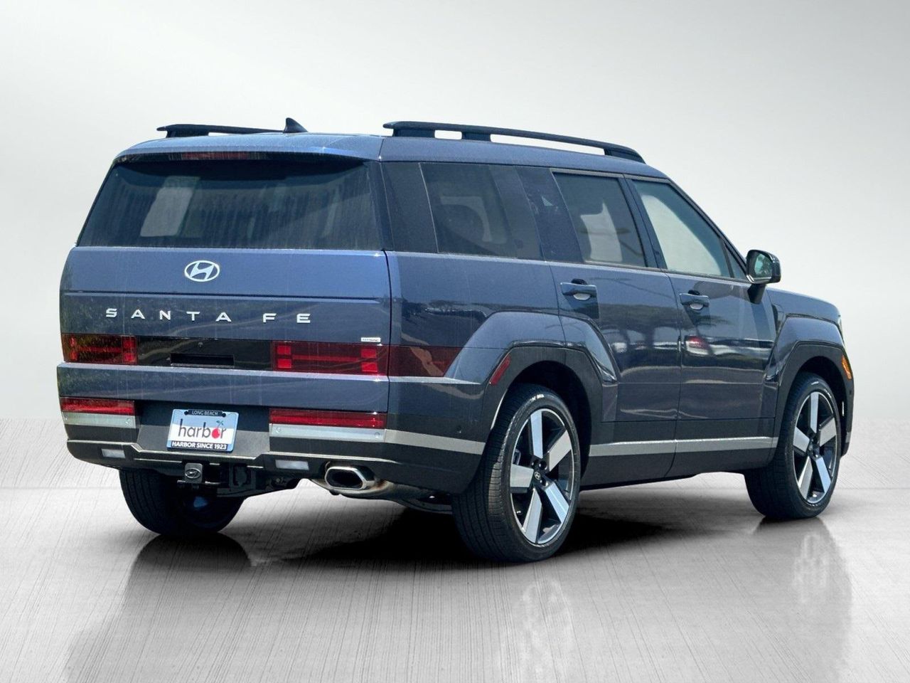 2025 Hyundai Santa Fe Limited photo 4