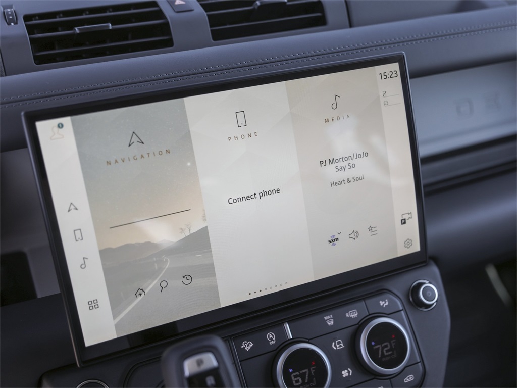 2026 Land Rover Defender 110 S photo 20