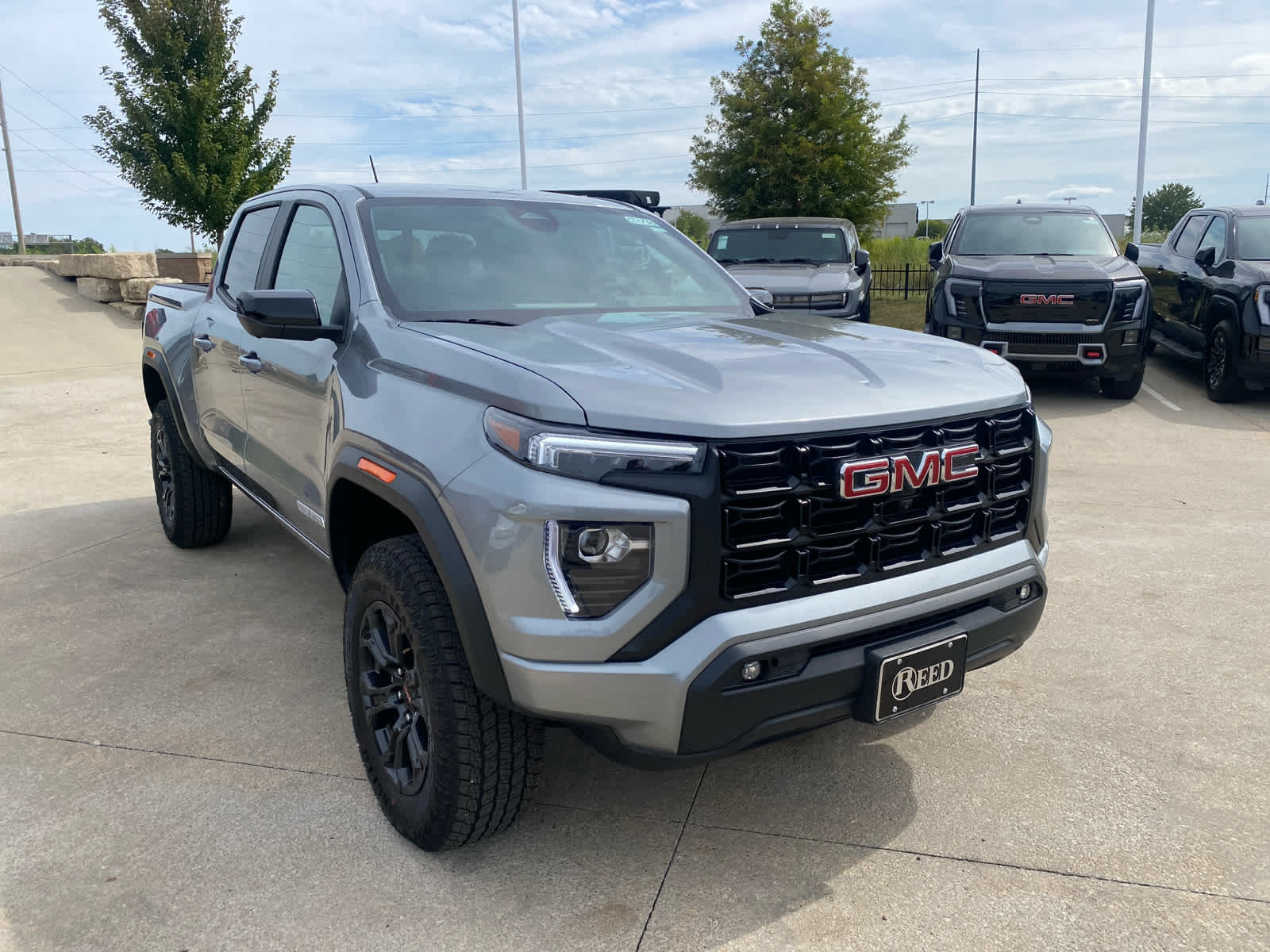 2025 Gmc Canyon Elevation photo 4