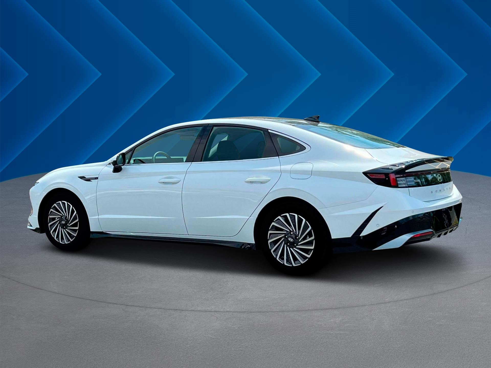 2025 Hyundai Sonata Hybrid Limited photo 3