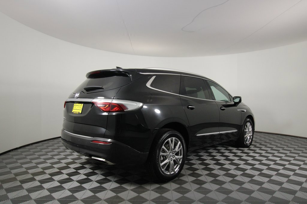 2023 Buick Enclave Premium photo 7