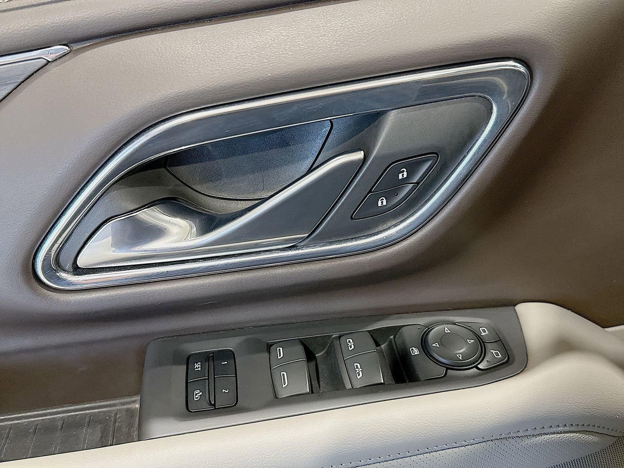 2023 Gmc Yukon SLT photo 22