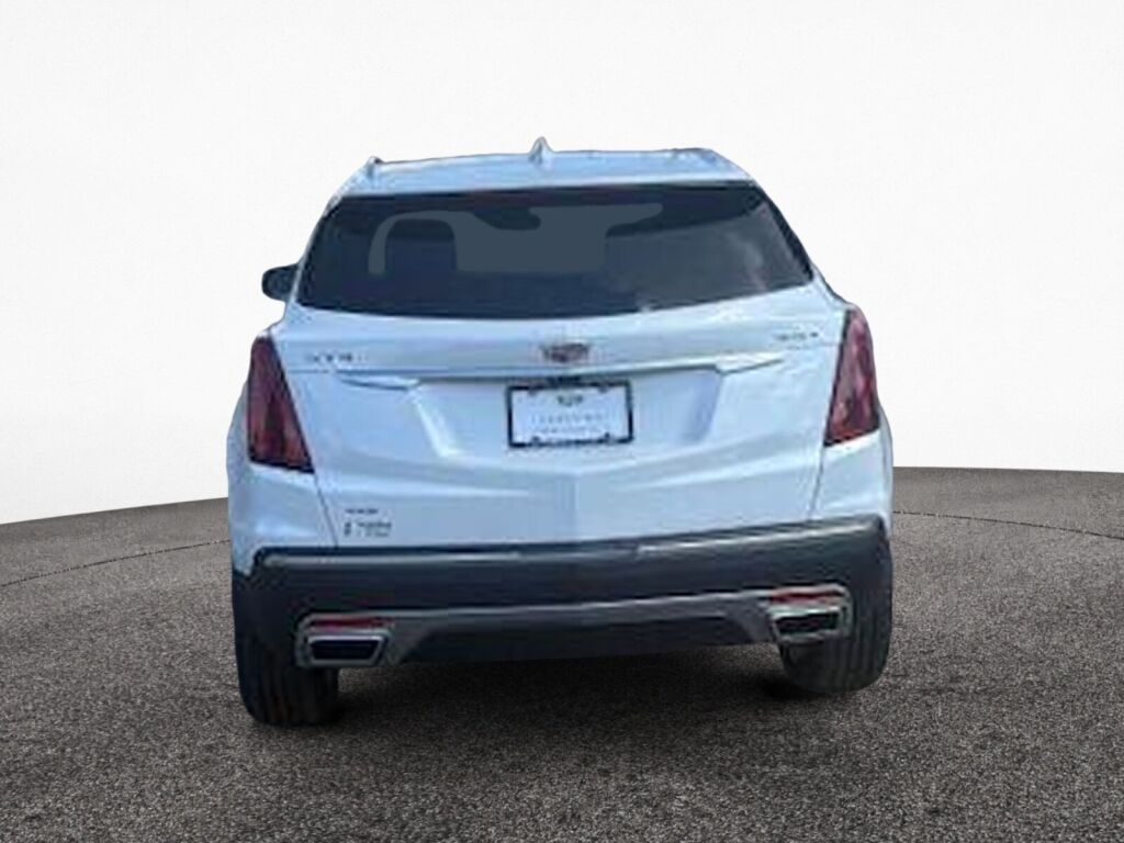 2024 Cadillac XT5 Premium Luxury photo 3