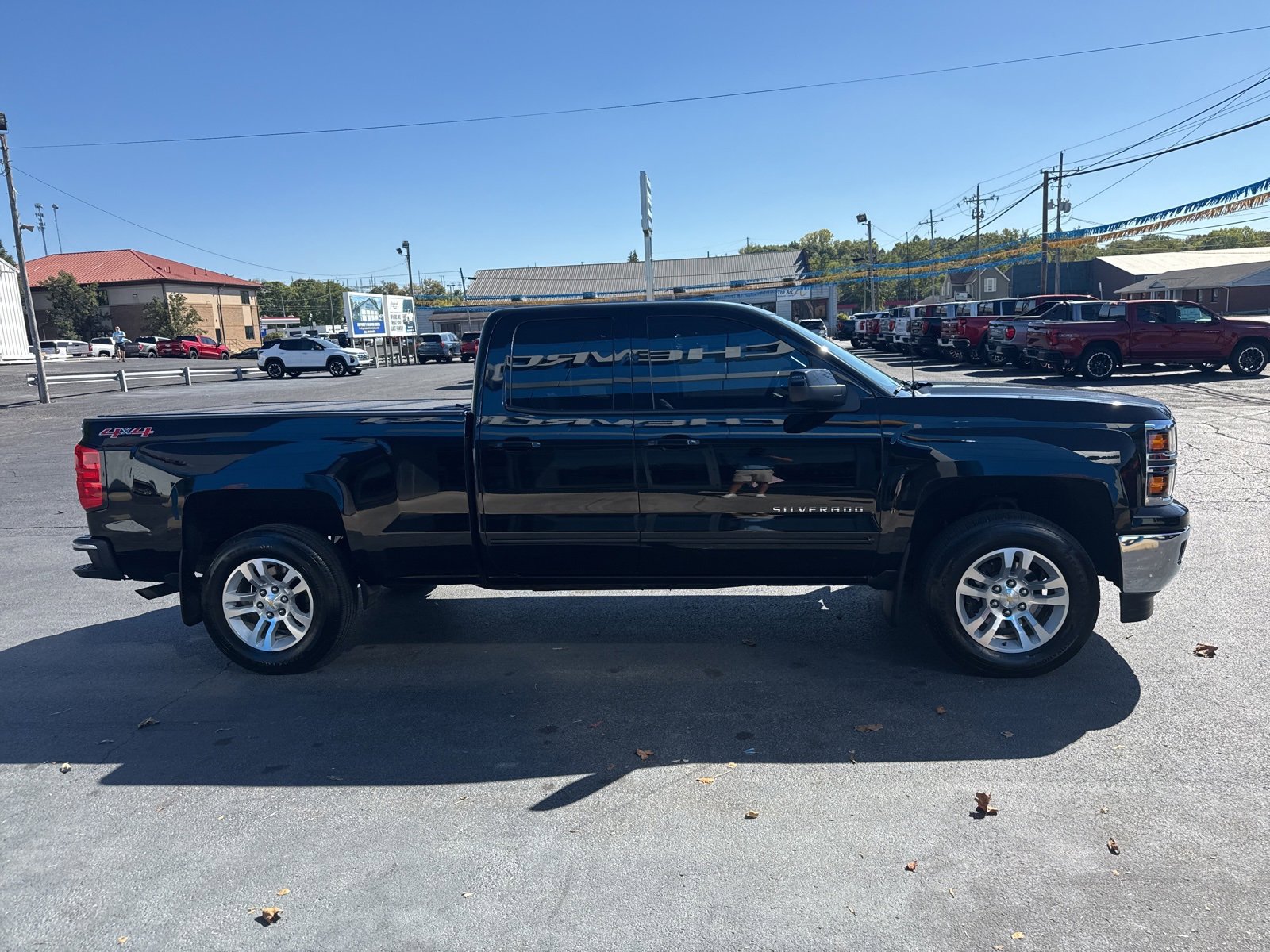 2015 Chevrolet Silverado 1500 LT photo 12