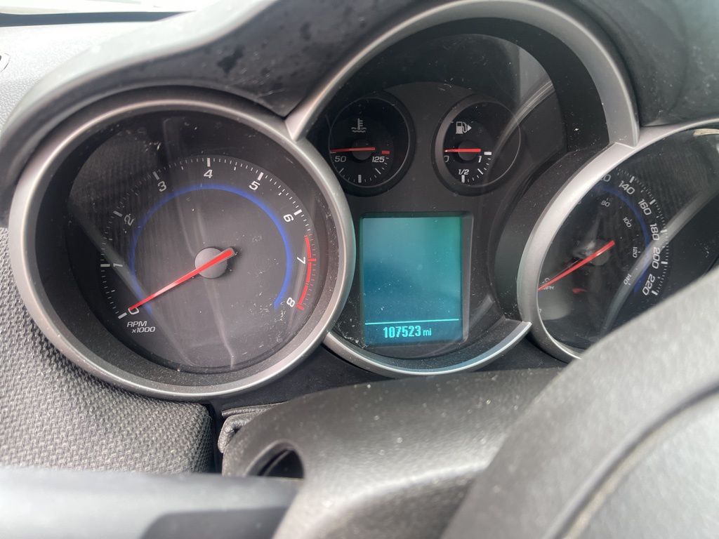 2016 Chevrolet Cruze photo 4