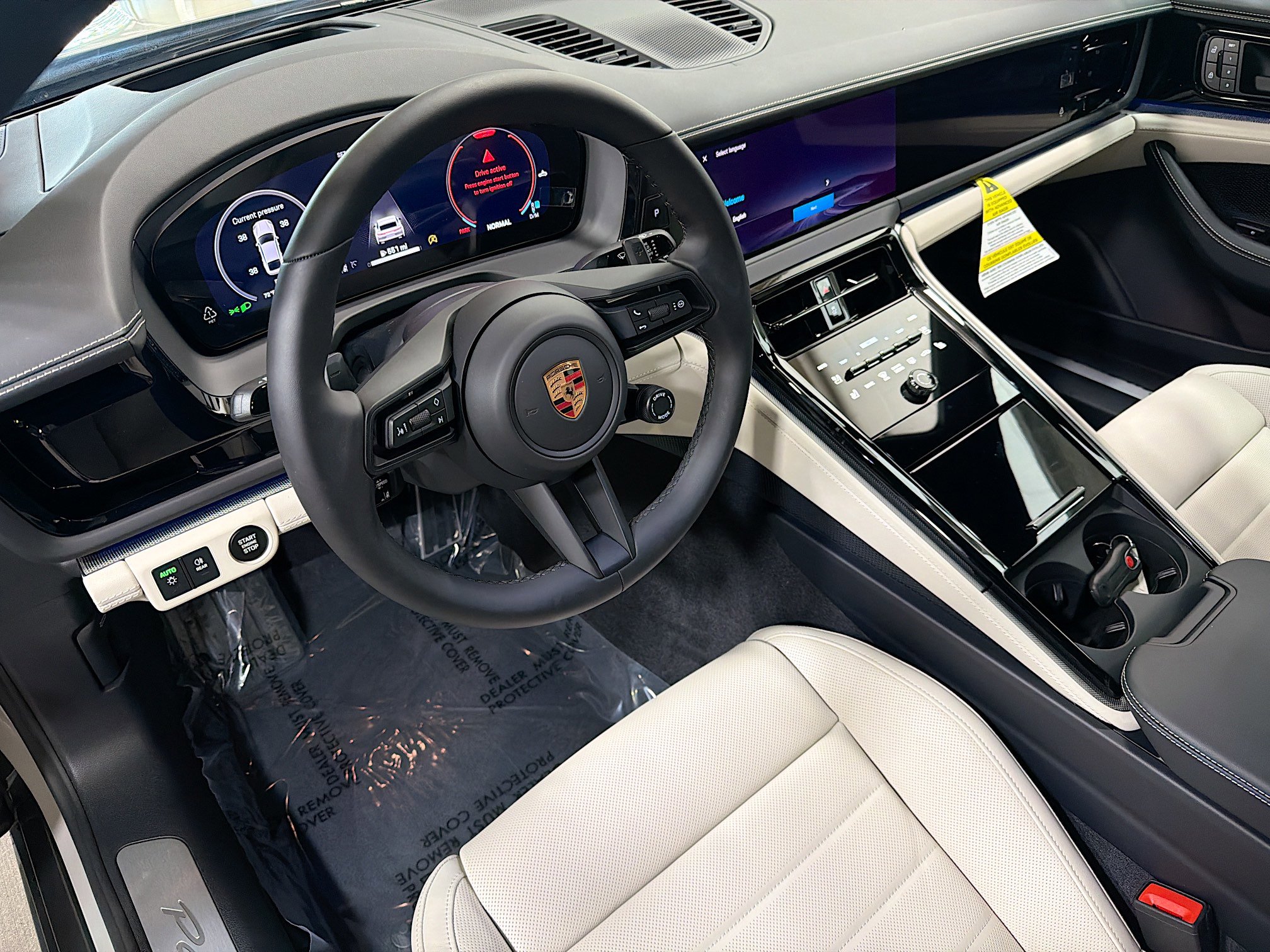 2026 Porsche Panamera 4 photo 4