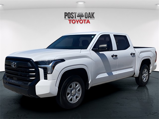 2025 Toyota Tundra SR CrewMax photo 4