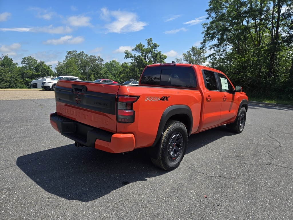 2025 Nissan Frontier PRO-4X photo 3
