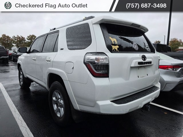 2021 Toyota 4Runner SR5 photo 4