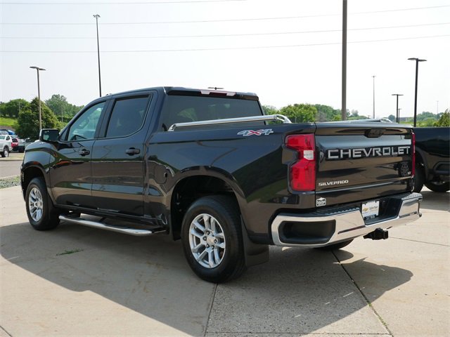 2022 Chevrolet Silverado 1500 LT photo 4