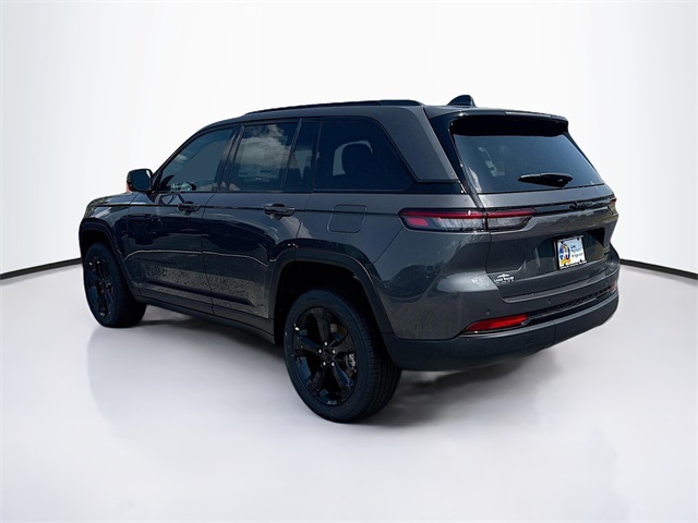 2025 Jeep Grand Cherokee Limited photo 4
