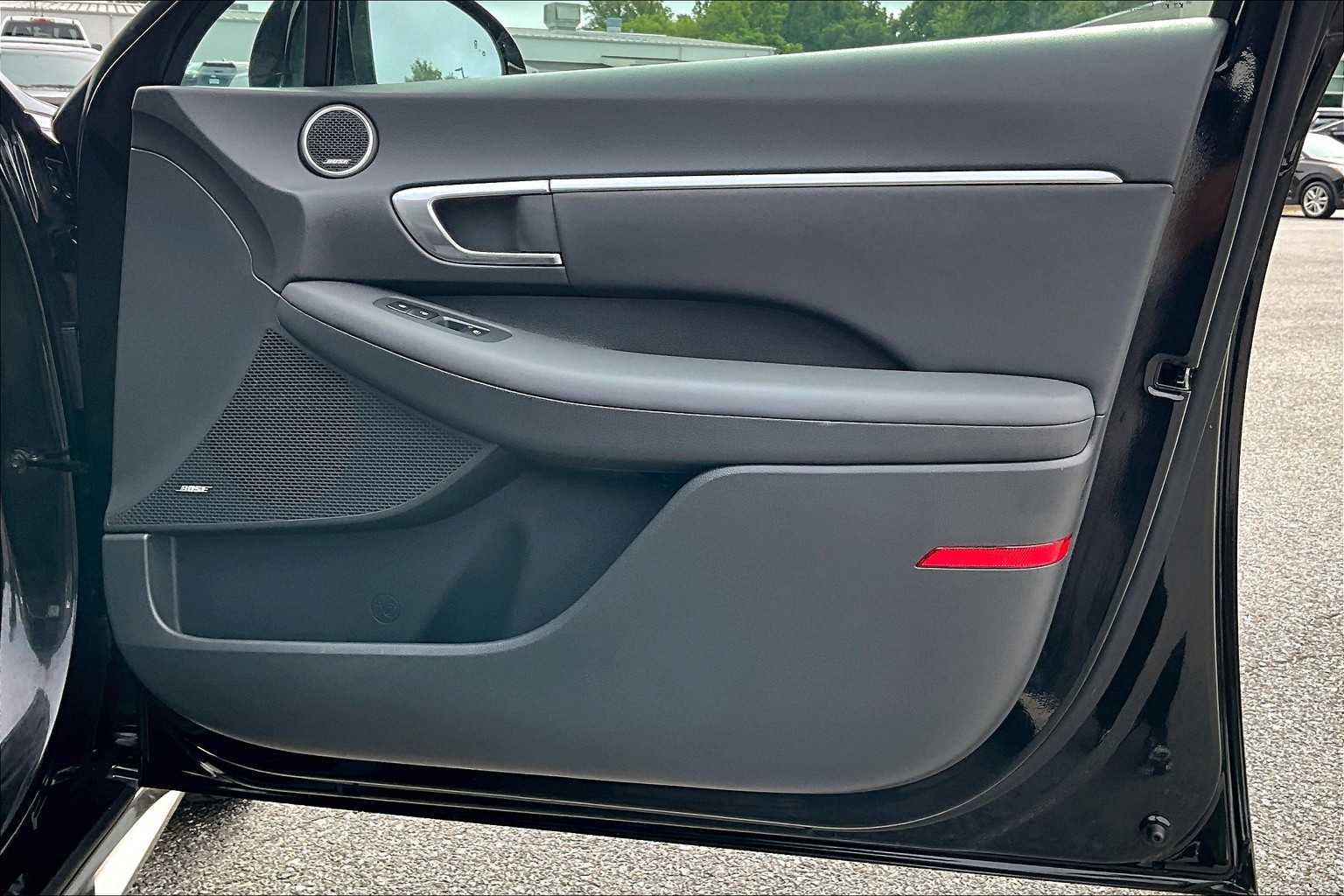 2022 Hyundai Sonata SEL Plus photo 22