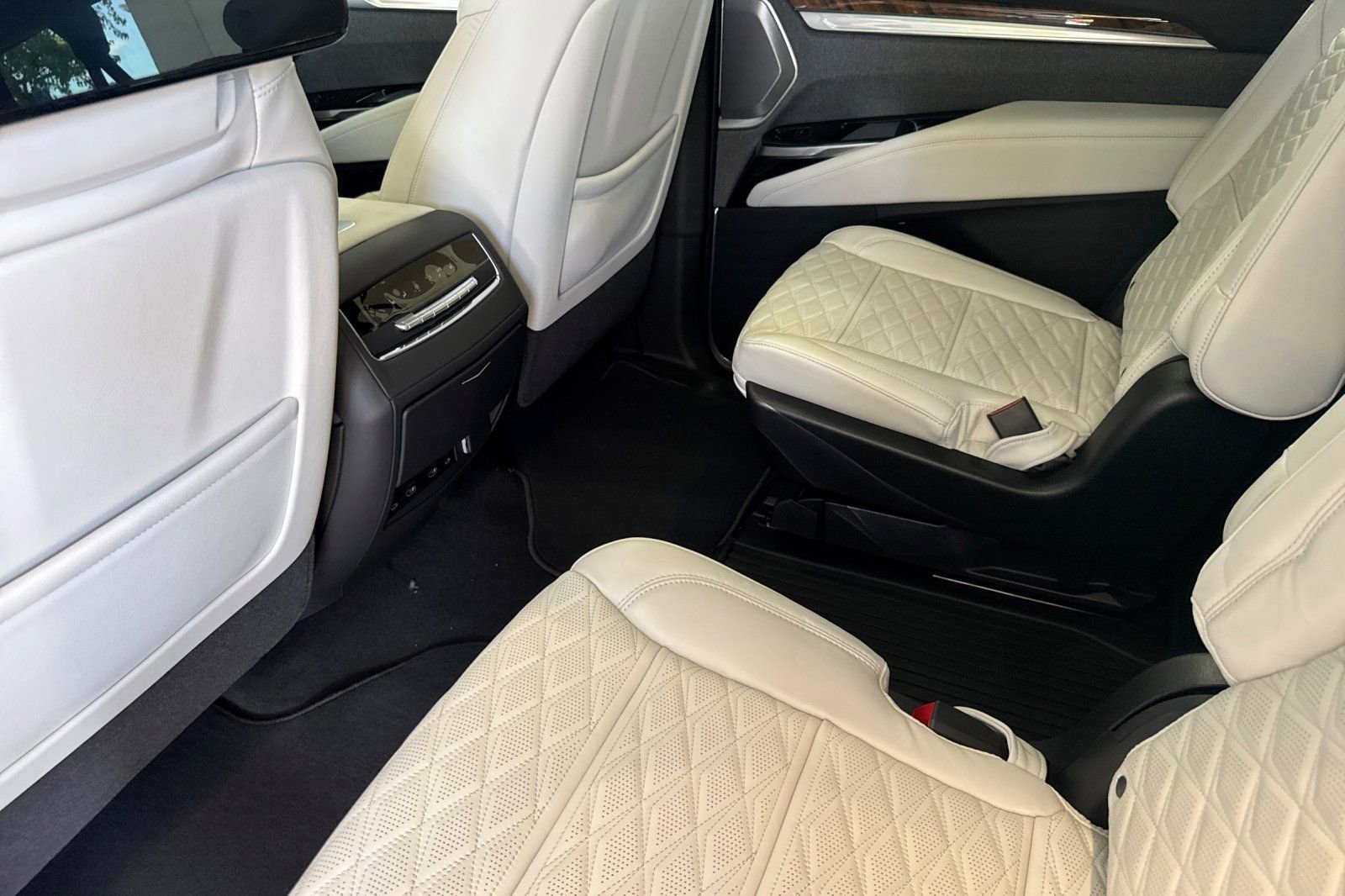 2025 Cadillac Escalade ESV Sport Platinum photo 10