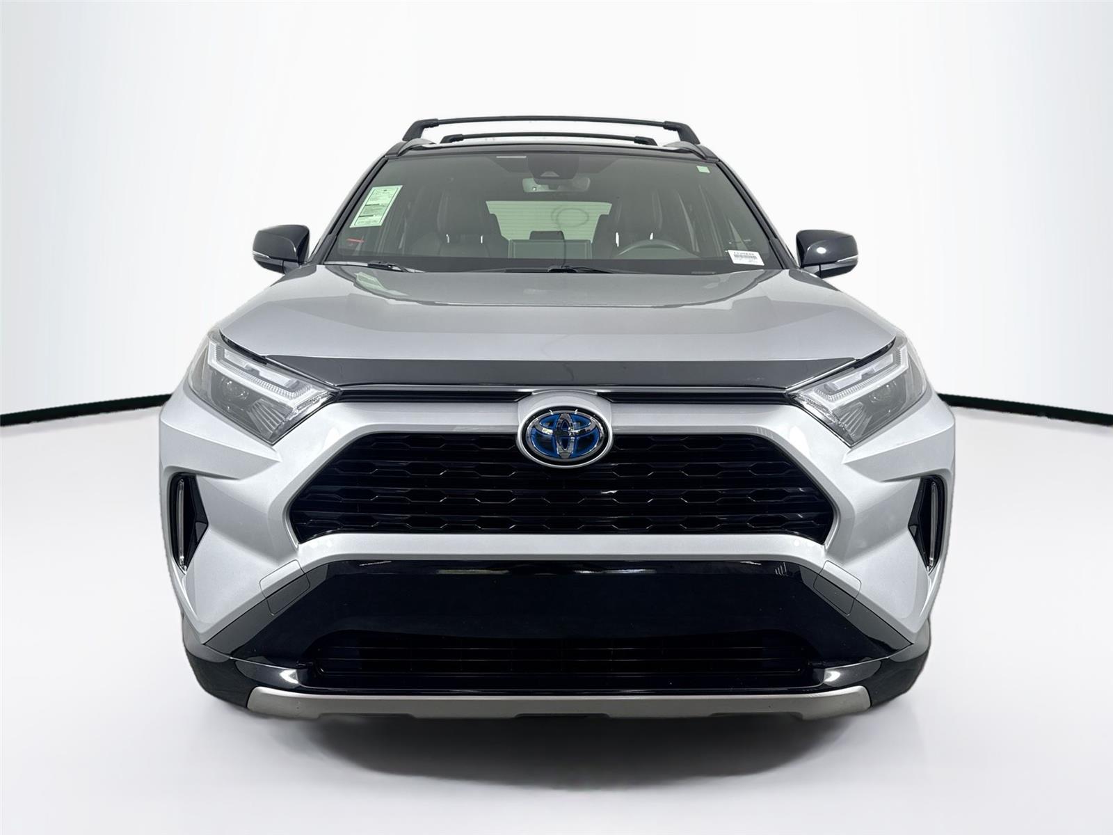 2022 Toyota RAV4 Hybrid XSE photo 3